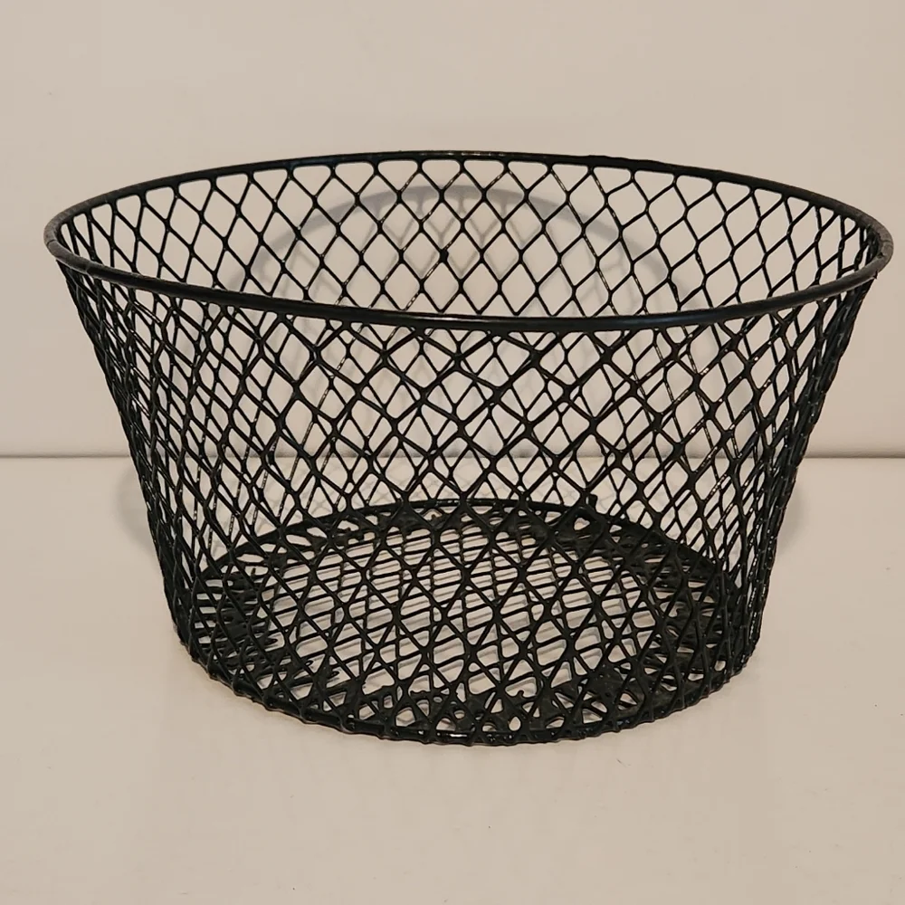 6” Black Wire Basket Organizer